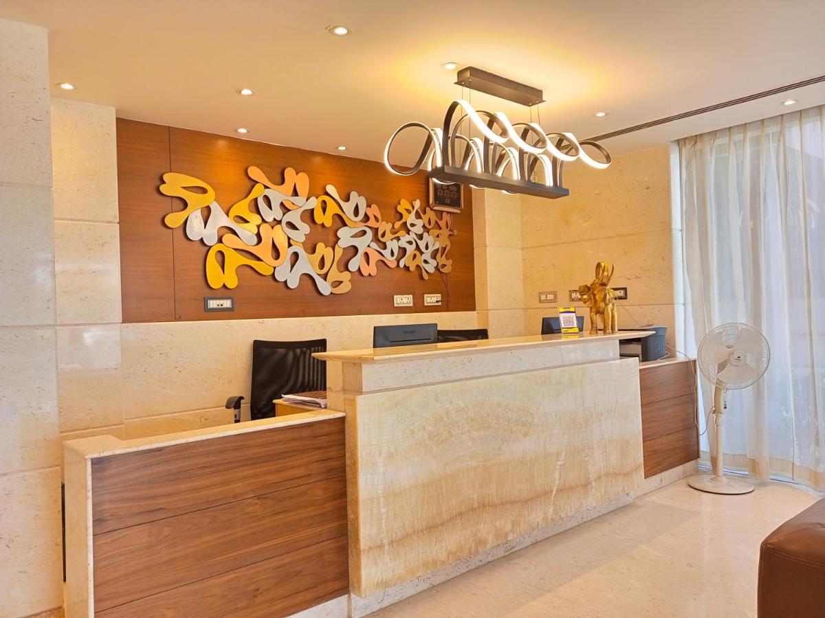 Anukulas Residency - Велор Екстериор снимка